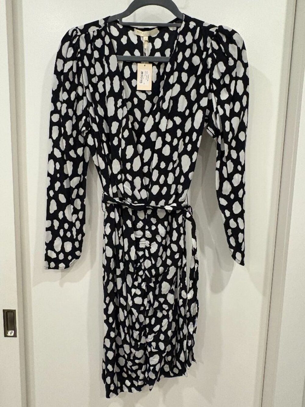 "NWT" Maje Printed V Neck Dress Size 3 "NWT"